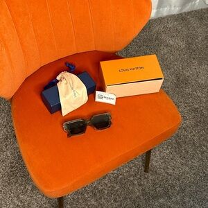 1.1 Millon Louis V Glasses